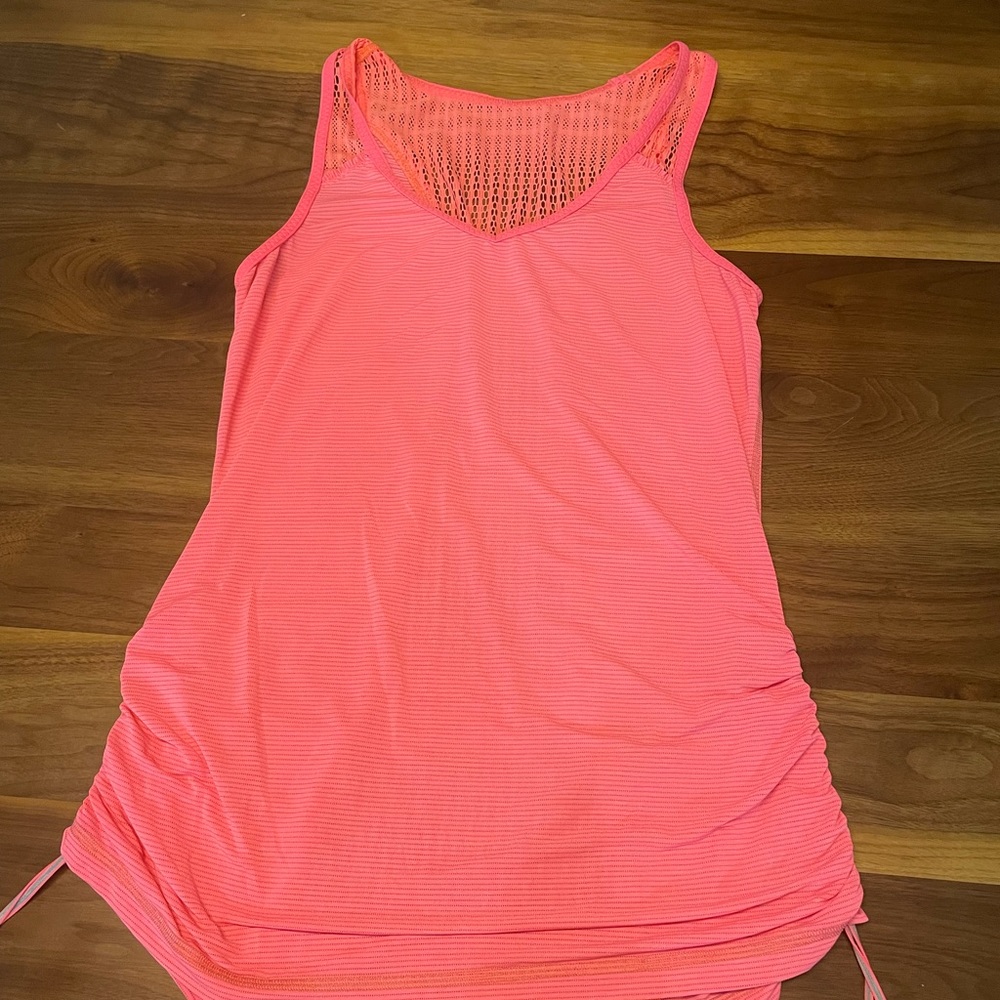 Lululemon tank